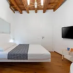 Vsuite Livingchic Cagliari