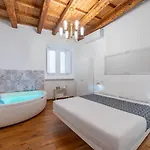 Apartman Vsuite Livingchic Cagliari