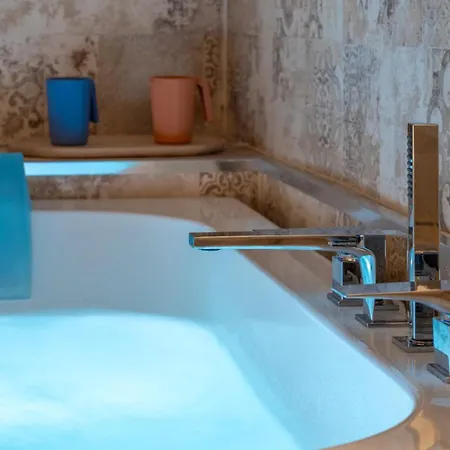 Vsuite Livingchic