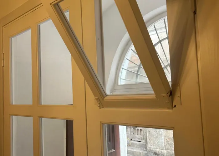 Vsuite Livingchic Apartment